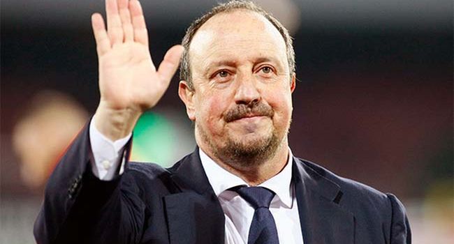 Rafa Benitez Waving